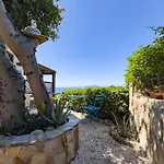 Sterlizia, Vista Mare