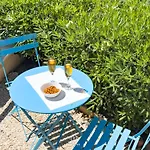 Sterlizia, Vista Mare 빌라시미우스
